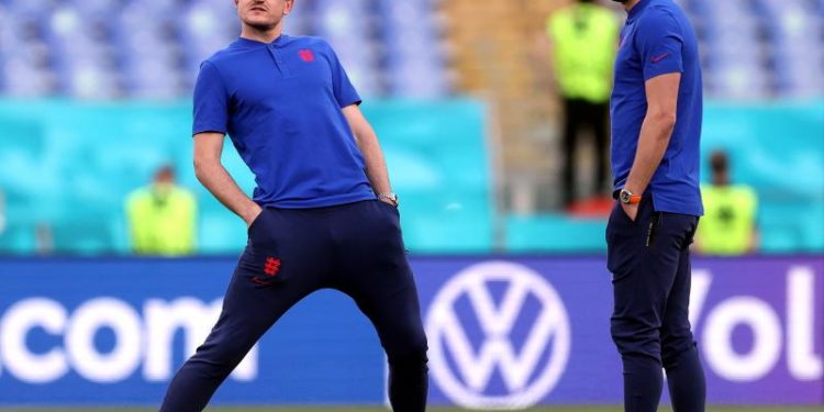 England captain Harry Kane defends Harry Maguire