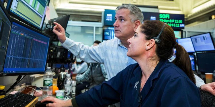 Measuring the Risk of Recession