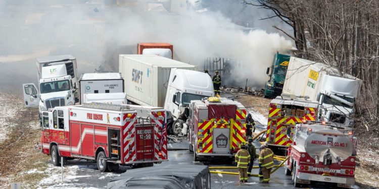 3 Killed In 50-Vehicle Pileup On Snowy Pennsylvania Highway