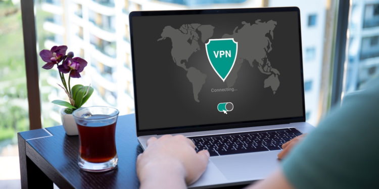 ExpressVPN vs. CyberGhost: Which is the Better VPN in 2022?