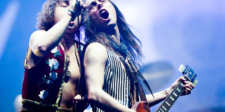 Greta Van Fleet Postpone U.S. Spring Tour as Guitarist Recovers