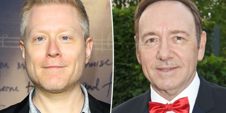 'House of Cards' crew members may be pulled into Kevin Spacey's sexual assault case