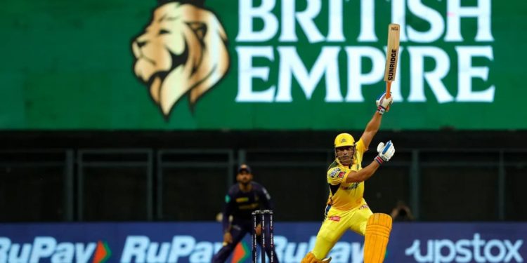 MS Dhoni batting against KKR. Pic IPLT20.COM