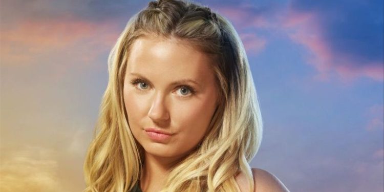'Mini All Star': Challenge Vet Casey Cooper Is A Mom