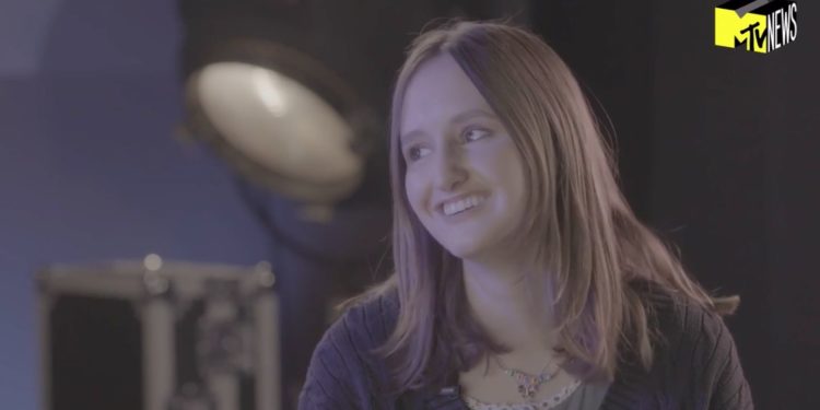 Sadie Jean Found Out 'WYD Now?' Was A Streaming Smash While In Class