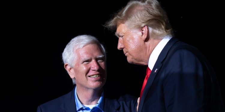 Trump's Bizarre Complaint That Mo Brooks 'Went Woke' Has People In Stitches