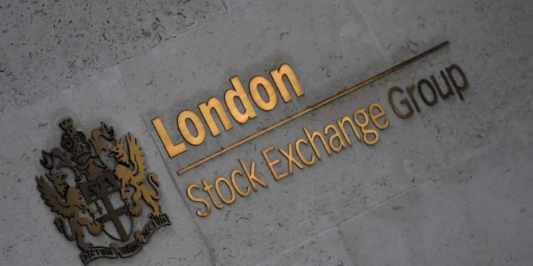 London Stock Exchange sells wealth back-office unit for $1.1 billion