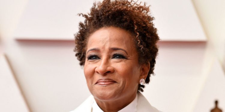 Wanda Sykes Reveals What Chris Rock Said To Her After 'Sickening' Oscars Incident
