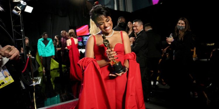 HOLLYWOOD, CALIFORNIA - MARCH 27: In this handout photo provided by A.M.P.A.S.,  Ariana DeBose, winner for Best Supporting Actress for 'West Side Story', is seen backstage during the 94th Annual Academy Awards at Dolby Theatre on March 27, 2022 in Hollywood, California. (Photo by Al Seib/A.M.P.A.S. via Getty Images)