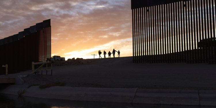 Border asylum limits ending, but not Biden’s migrant woes – The Denver Post