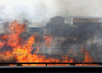 Crews Brace For Strong Winds, Explosive Fire Growth In West