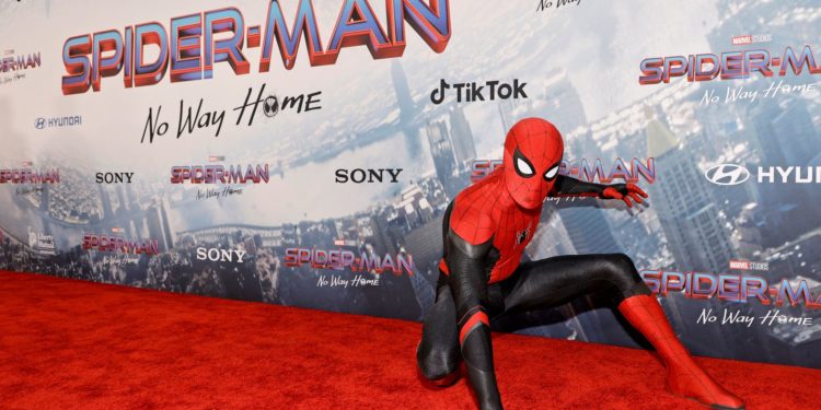 Florida Man Holds Pee Long Enough To Break World Record Watching ‘Spider-Man: No Way Home’