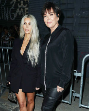How Kris Jenner Is Helping Kim Kardashian Through Kanye Divorce – Hollywood Life