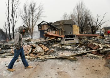 Lawsuit alleges Xcel Energy's power lines were "substantial factor" in sparking Marshall fire