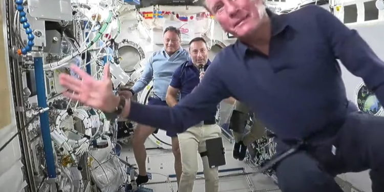 NASA’s first paying crew on ISS would love a moon trip next