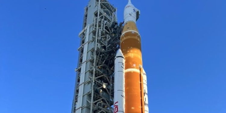 NASA's new moon rocket to depart launchpad after failed test