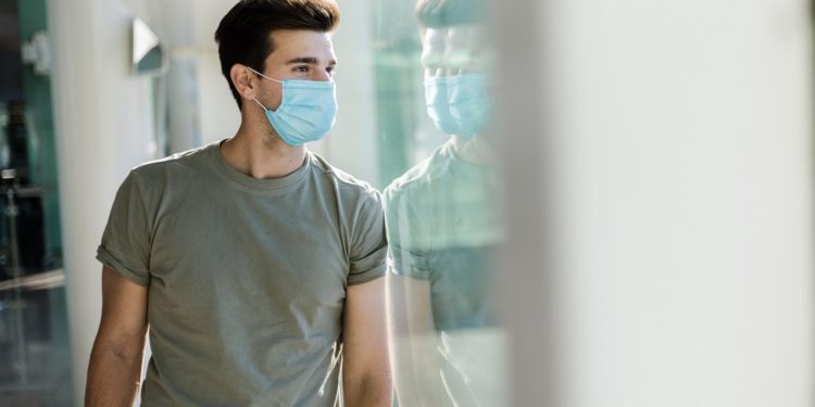 Philadelphia Restores Indoor Mask Mandate Amid New Wave Of COVID-19 Cases