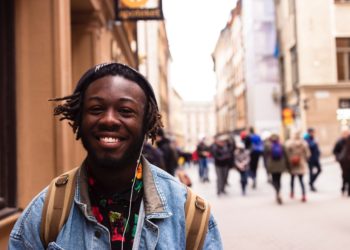 Study finds persistent racial and ethnic disparities in sleep duration