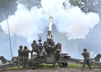 GRAFENWOEHR, GERMANY - MAY 19: Soldiers of the Spanish Army fire a M777 howitzer artillery cannon during live fire exercises at the Grafenwoehr military training grounds on May 19, 2021 near Grafenwoehr, Germany. The exercises are taking place in the context of the "Fire Shock" series of long range, precision artillery exercises by the U.S. military with regional partners in Europe and Africa. (Photo by Lennart Preiss/Getty Images)