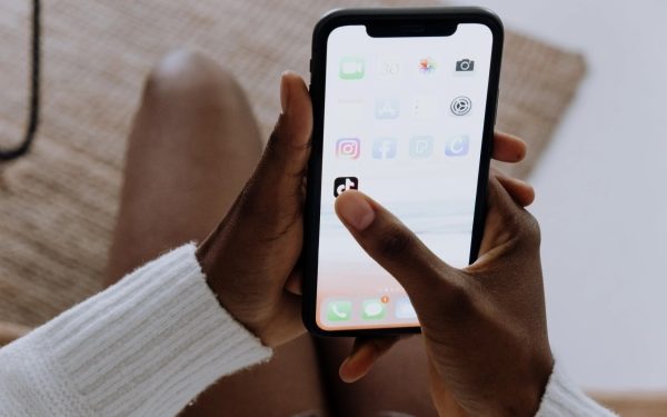 TikTok was the top app by worldwide downloads in Q1 2022 – TechCrunch