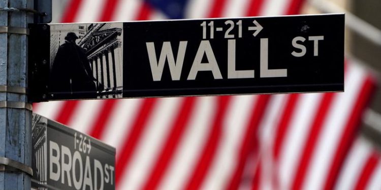 U.S. stocks slide as rising bond yields hit growth stocks