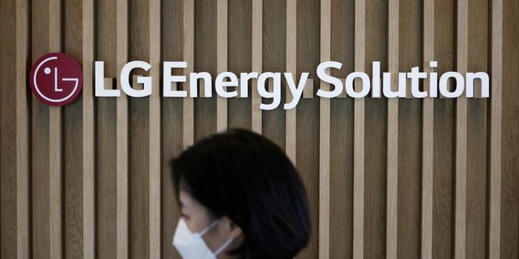 S.Korea battery maker LGES sees brighter Q2 outlook, lifts capex