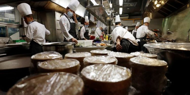 China’s April service sector activity contracts for second month – official PMI