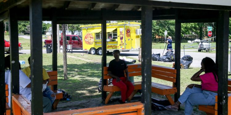 1 Dead, 7 Injured After Shooting At Oklahoma Festival