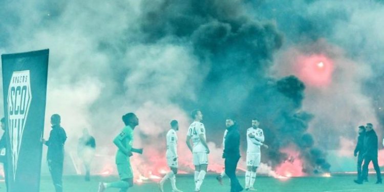 French Ligue 1: Saint-Etienne condemn pitch invasion following relegation