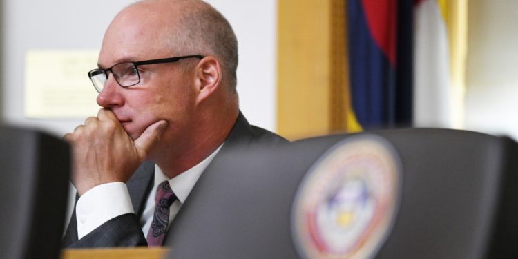 A divided Colorado Senate votes to make fentanyl bill more punishing
