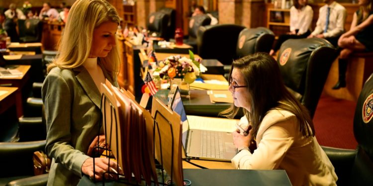 Bill to combat fentanyl passes in closing minutes of Colorado legislative session