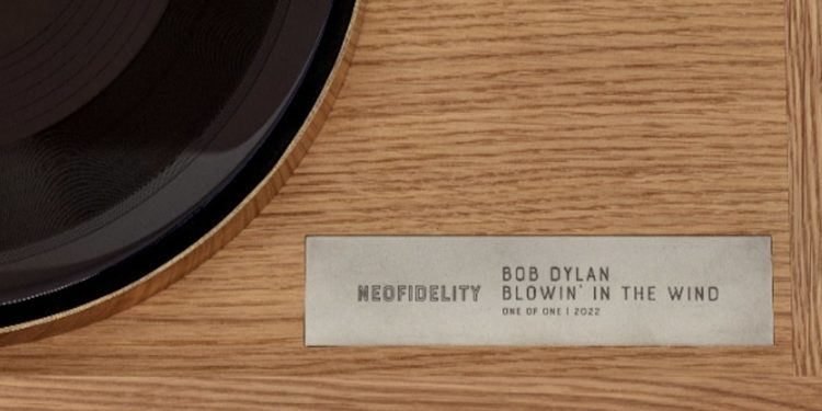 Bob Dylan's Rerecorded 'Blowin' in the Wind' Heading to Auction