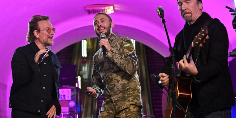 Bono and the Edge Perform in Ukrainian Bomb Shelter