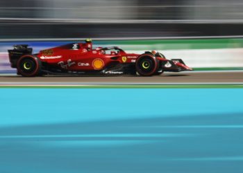 Ferrari's Carlos Sainz drives around the Miami International Autodrome during qualifying for the 2022 F1 Miami GP (Photo by Chris Graythen/Getty Images)