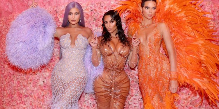How to watch, theme, guest list