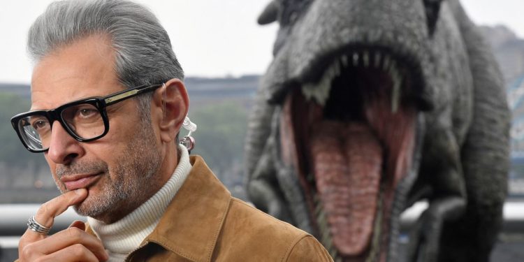 The dinosaurs are back in ‘Jurassic World’ finale