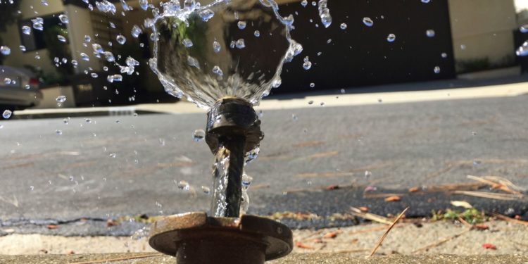 In Drought-Ravaged California, Water Use Is Up Dramatically