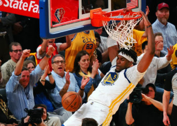 Kevon Looney Leads Golden State in Comeback Win Over Dallas Mavericks
