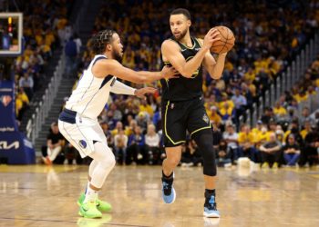 Dallas Mavericks vs. Golden State Warriors - Game 5