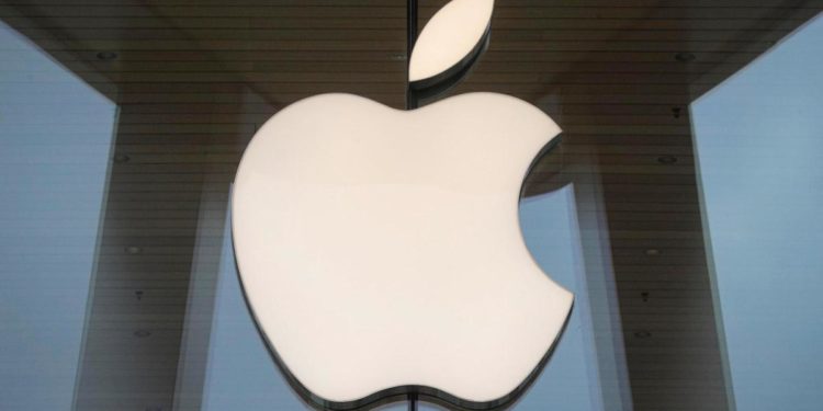 Mosyle raises $196M for its mobile device management platform for Apple devices
