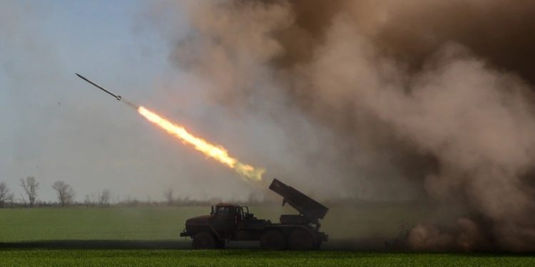 Severodonetsk is exposed, isolated, under assault. Why doesn't Ukraine retreat?