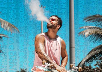 Smokers who switch to e-cigarettes may adopt other healthy routines