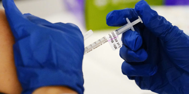Study links vaccination after Covid infection to lower odds of long Covid