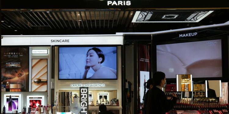 L’Oreal CEO says no inflation impact so far on beauty product consumption