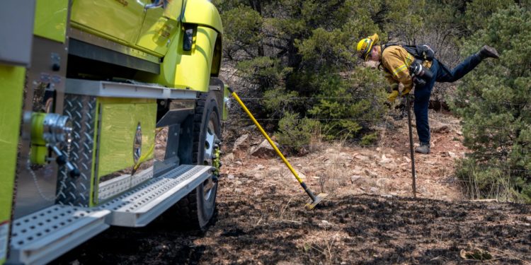 Unprecedented Gusts Expected To Fan Wildfires In New Mexico