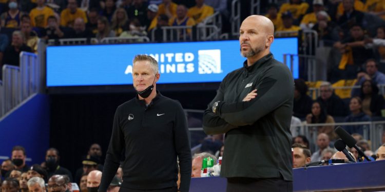 Steve Kerr of the Golden State Warriors and Jason Kidd of the Dallas Mavericks