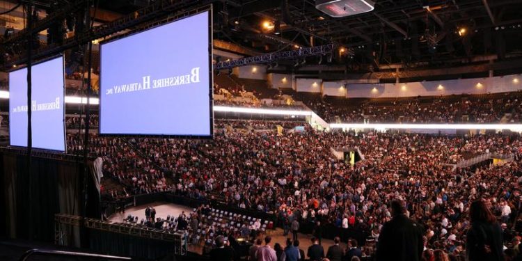 Buffett says Berkshire Hathaway has 9.5% Activision stake