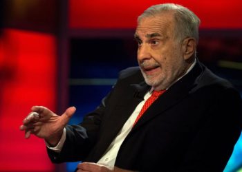 Southwest Gas settles boardroom battle with Icahn, replaces CEO