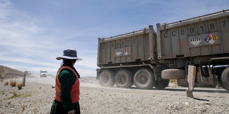 Peru to increase public spending in mining regions to curb social conflicts