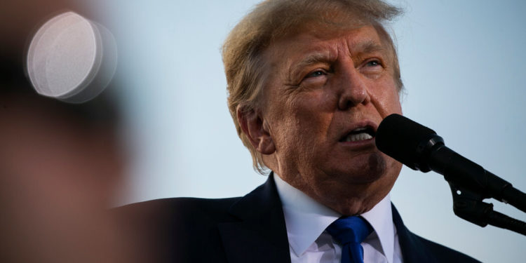 Elon Musk Would Reverse Twitter’s Ban on Trump